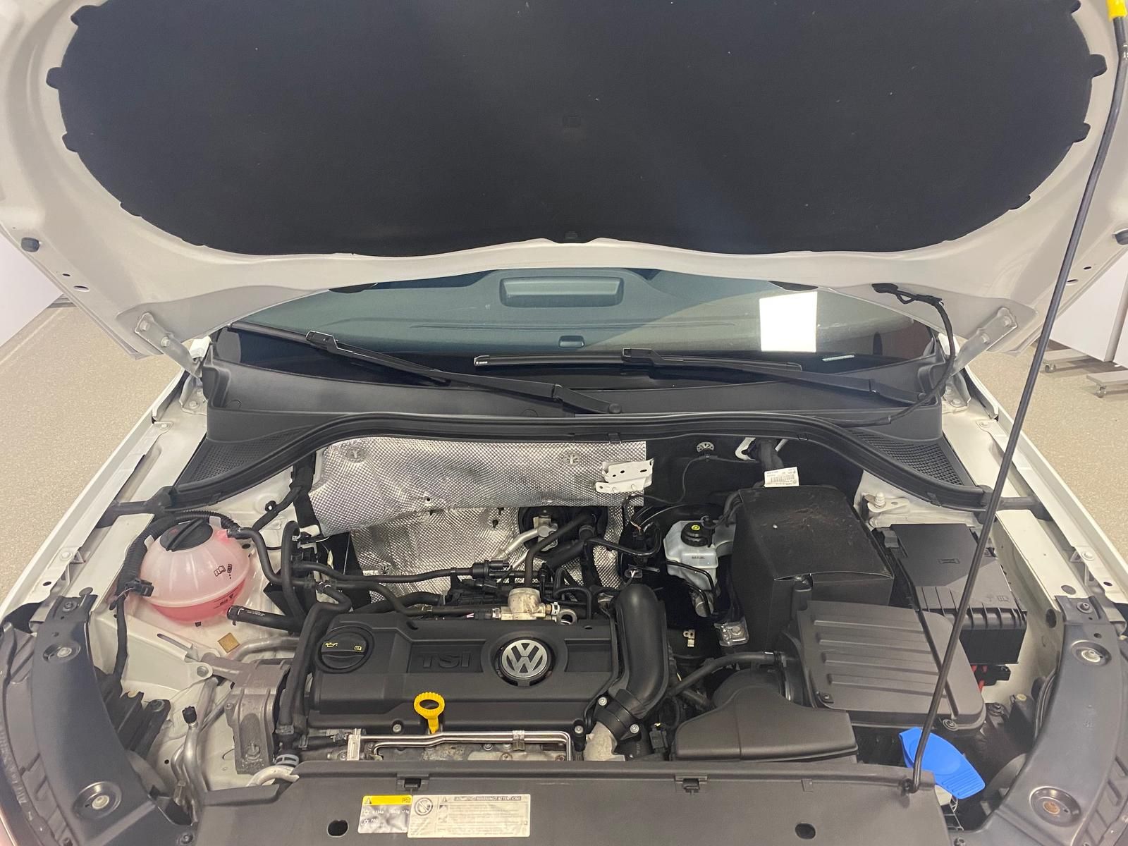 Fahrzeugabbildung Volkswagen Tiguan 1.4 16V TSI 1390 ccm