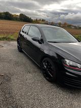 Volkswagen Golf 7 GTI Perf./ Inspektion Neu/ 8-fach bereift - Volkswagen Golf: I