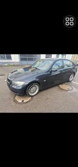 BMW auto ist fahrbereit - BMW 320: Is