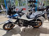CFMOTO 800 MT Explore Starry White mit Koffer 11399€ - CFMOTO 800MT Explore