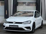 Volkswagen Golf R LED DYNAUDIO DCC Akrapovic Kamera ACC 19" - Gebrauchtwagen mit Akrapovic Auspuffanlage