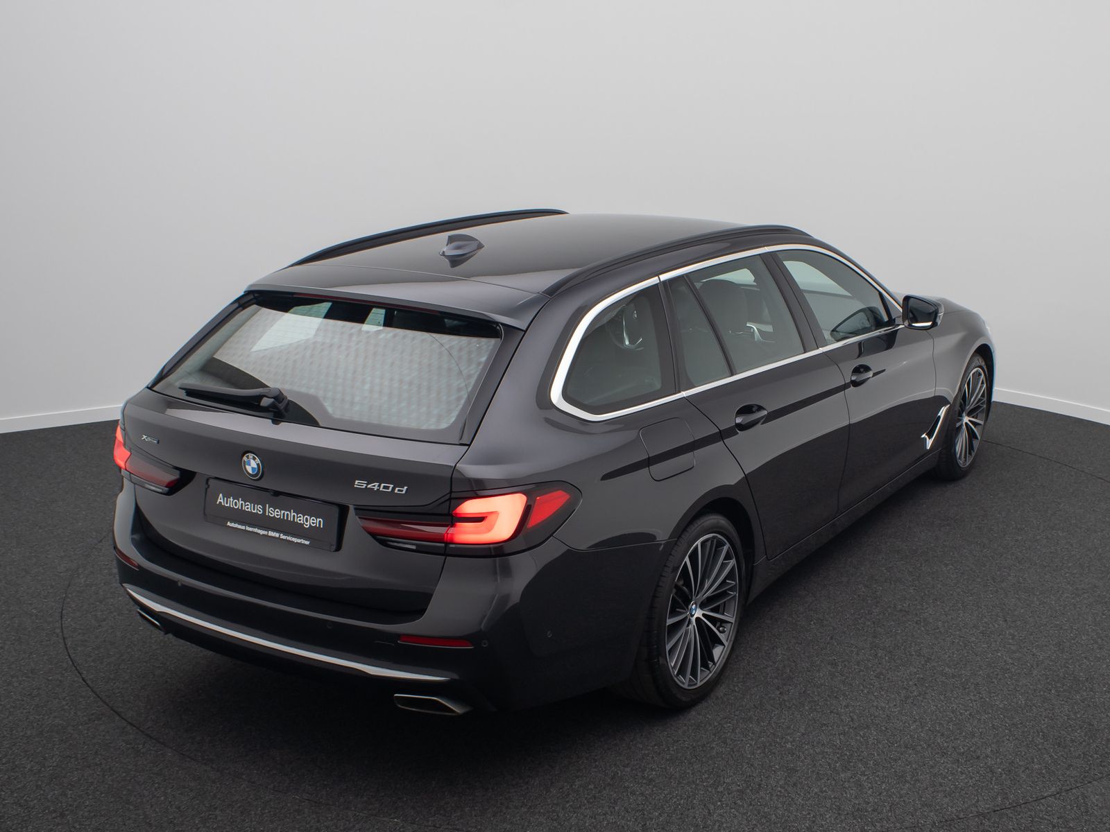 Fahrzeugabbildung BMW 540d xD Luxury Line H/K Kamera DAB AHK 4xKlima