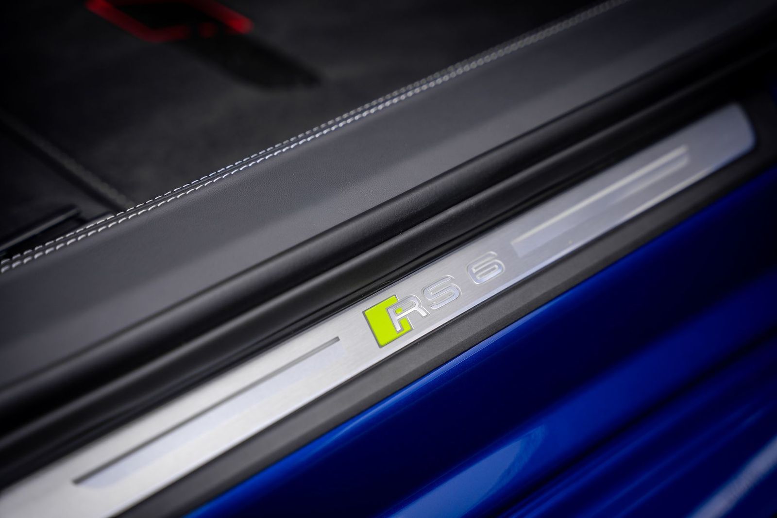 Fahrzeugabbildung Audi RS6 KERAMIK|B&O-ADVANCED|CARBON|UNIKAT|1080PS