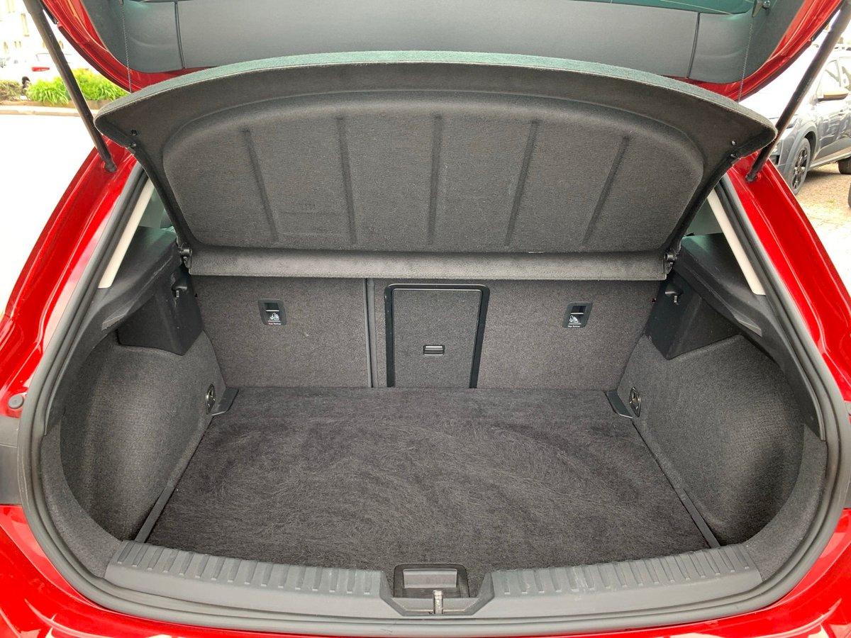 Seat Leon FR 1.5 TSI PANO+SHZ+PDC+FULL-LINK+LED+ACC