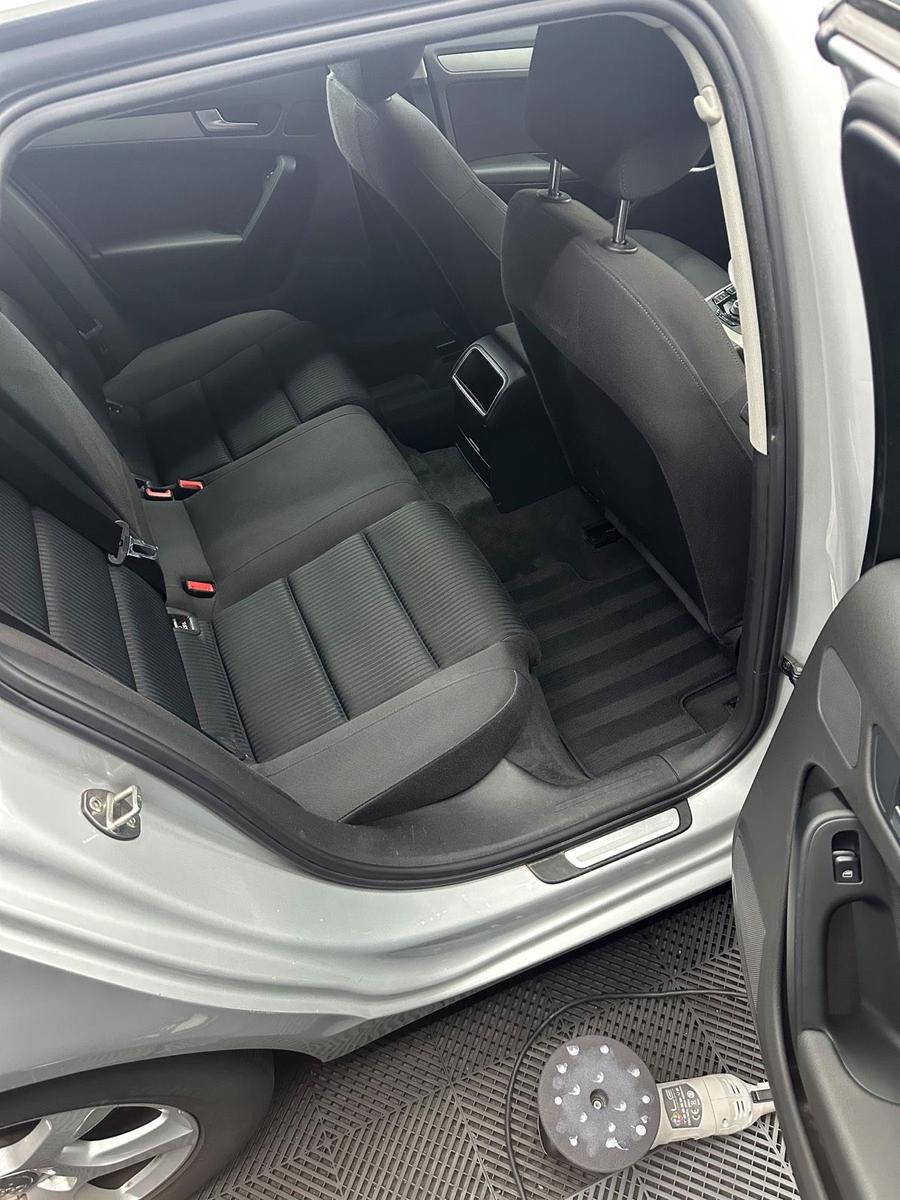 Audi A4 2009 — photo 6