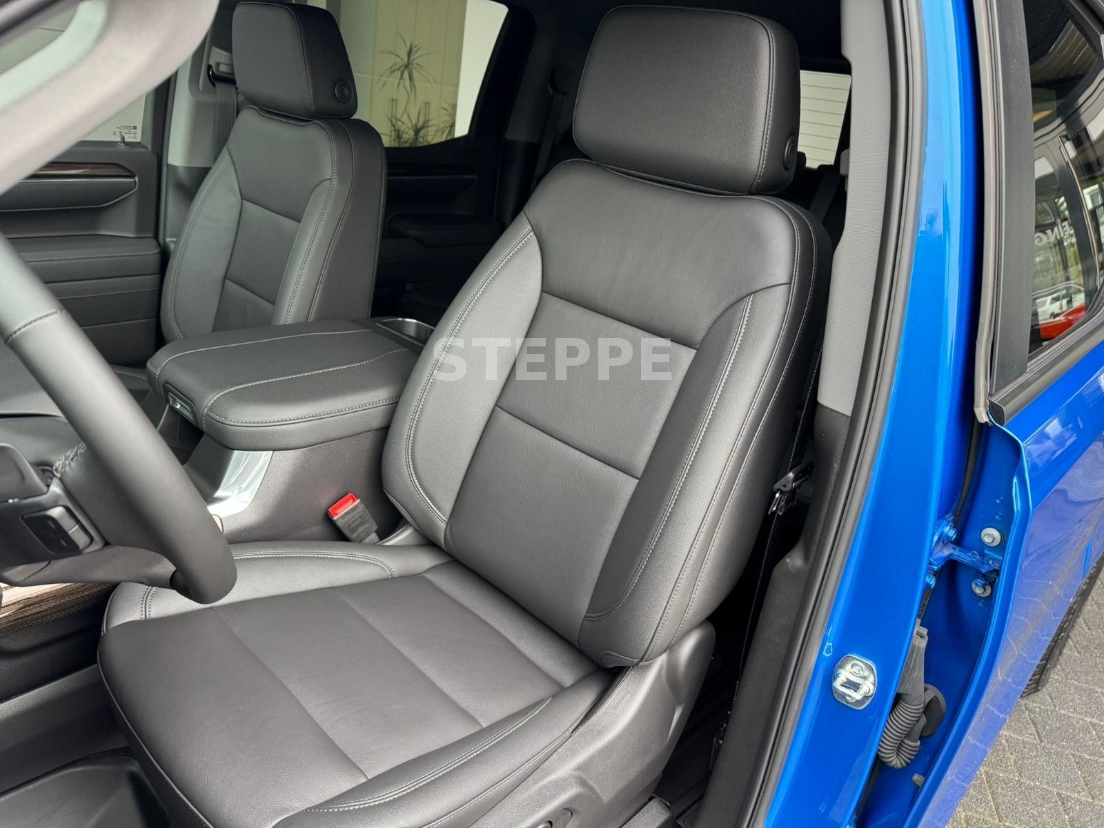 Chevrolet 2025 Silverado LT Trail Boss 6,2V8 Crew Cab. AHK