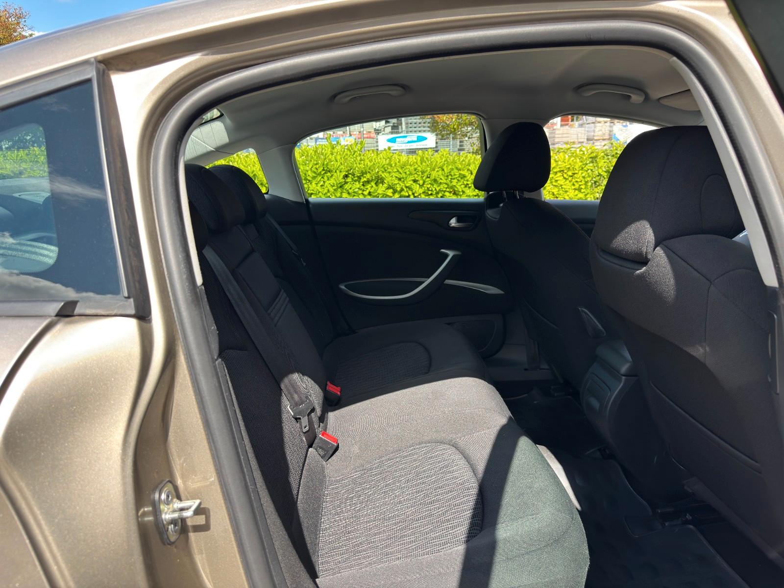 Citroën C5 Lim. Tendance *AHK. *Tempomat *Klima *PDC.