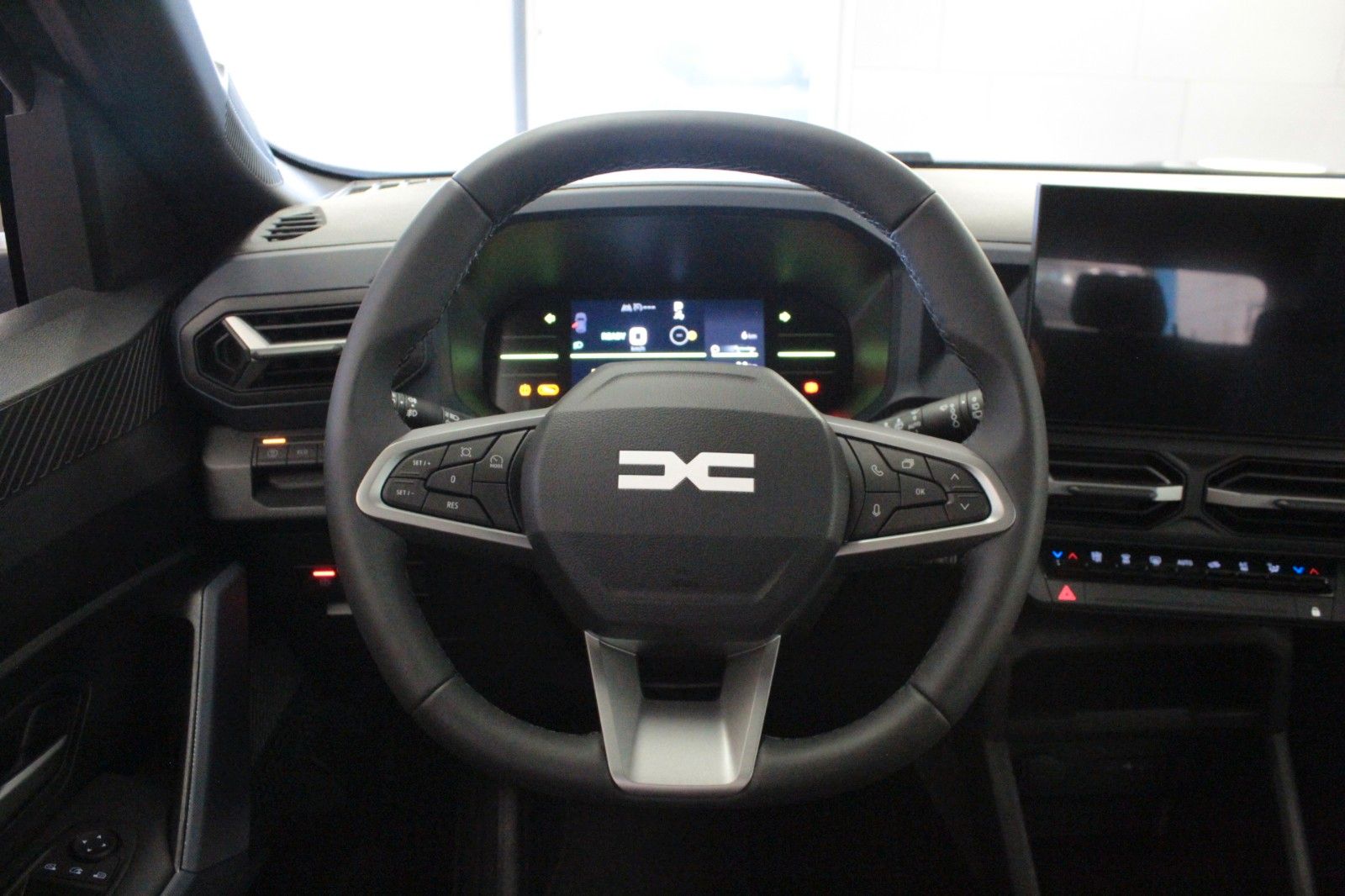 Fahrzeugabbildung Dacia Bigster hybrid 155 Expression*Winter-Plus-Paket*