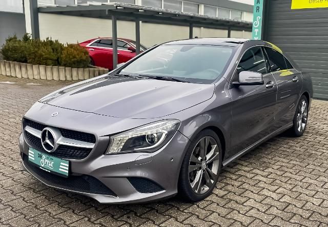 Mercedes-Benz CLA 200 Urban NAVI PANO SHZ PDC