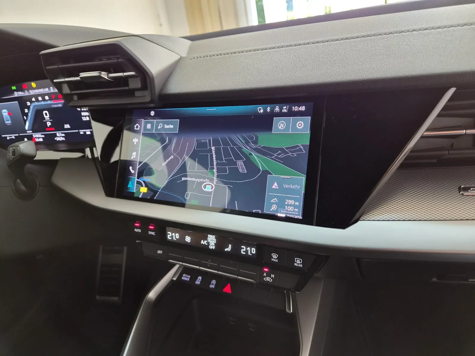 Audi S3 Lim. 2.0 TFSI qu. Matrix Virtual plus B&O 19", миниатюра 12