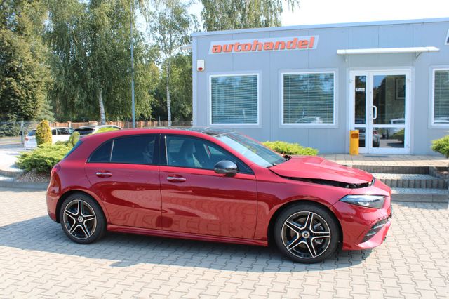 Mercedes-Benz A-Klasse A220 4Matic Navi Ambient HeadUp