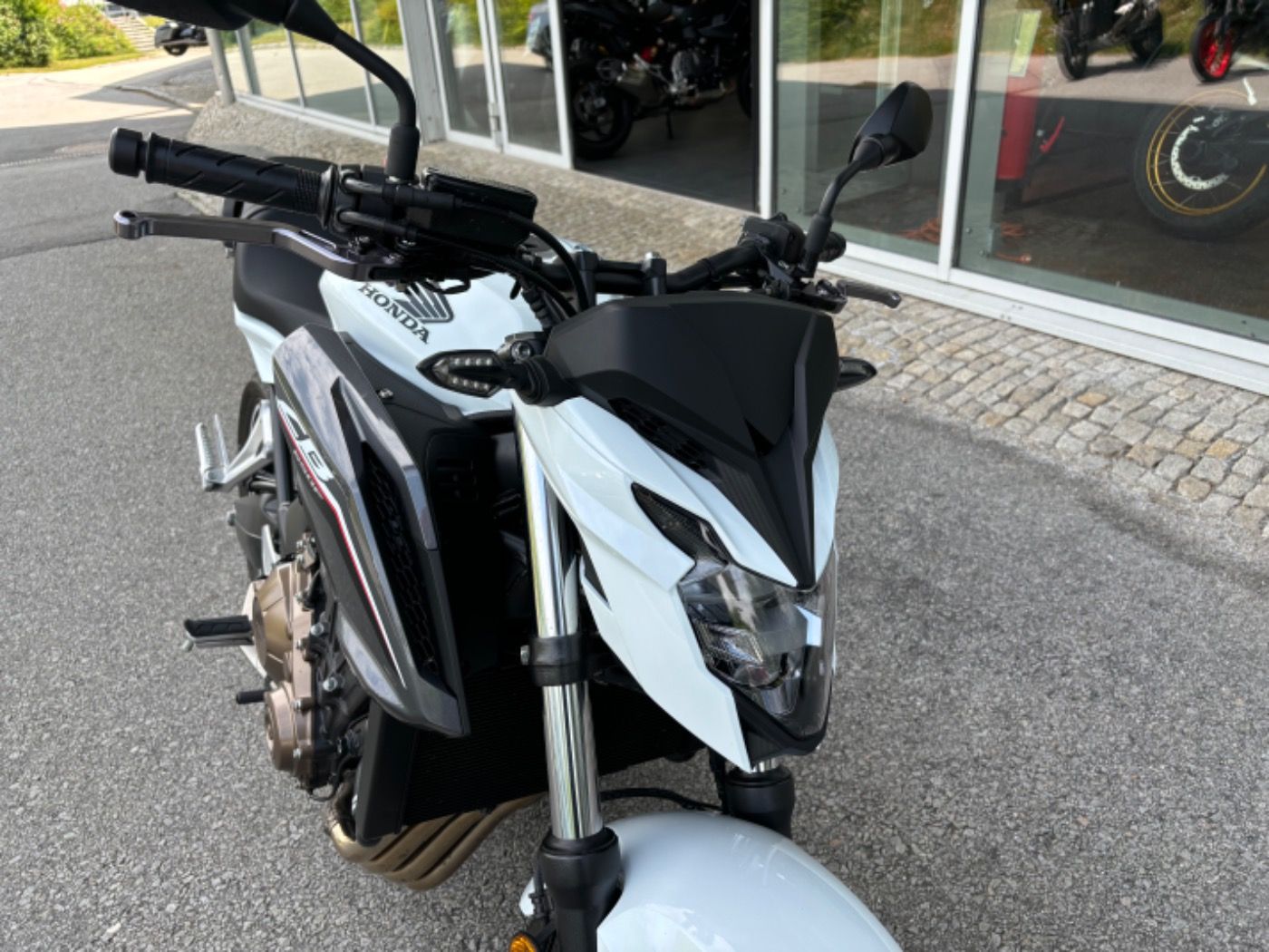 Fahrzeugabbildung Honda CB 650 F wenig km, sehr gepflegt kurzer KZH