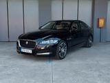 Jaguar XF 2.0 D 180 CV AWD aut. Prestige - Jaguar XF mit Diesel-Antrieb: 2.0