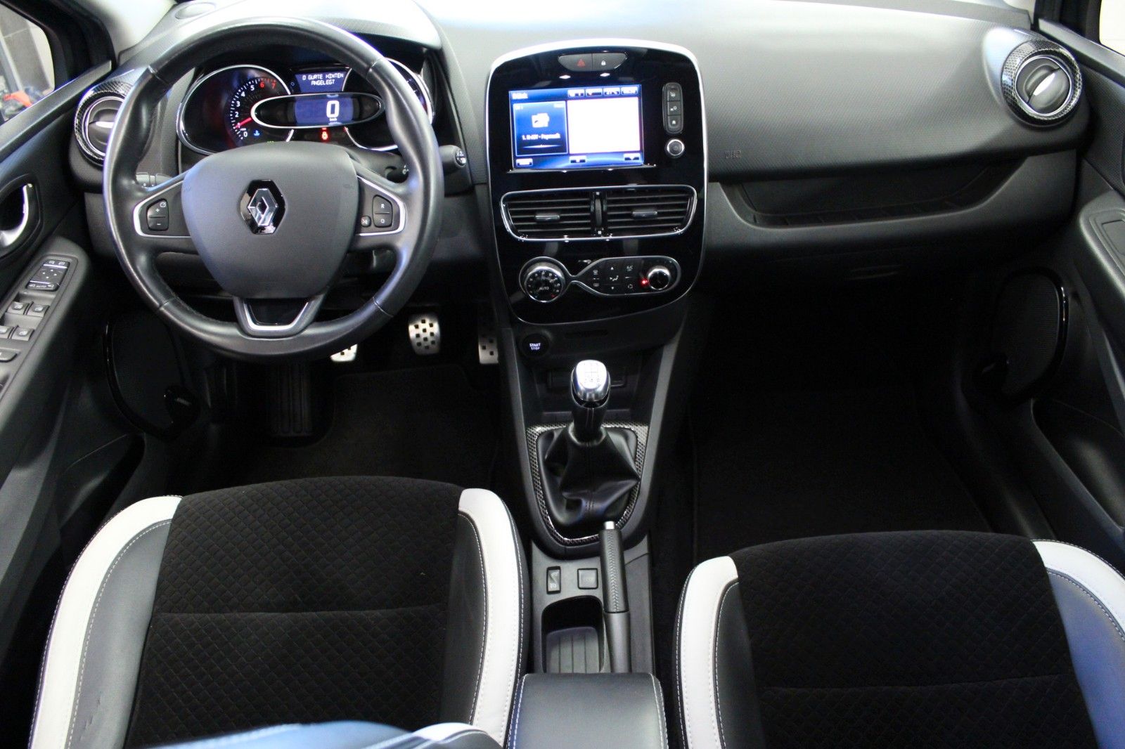 Fahrzeugabbildung Renault Clio TCe 90 BOSE Edition*R-Link*Sitzhzg*