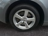 Volvo V40 T3 Geartronic *Navi*hzb.Front*CAM*Sitzhz* - Volvo V40 mit Benzin-Antrieb: Limousine