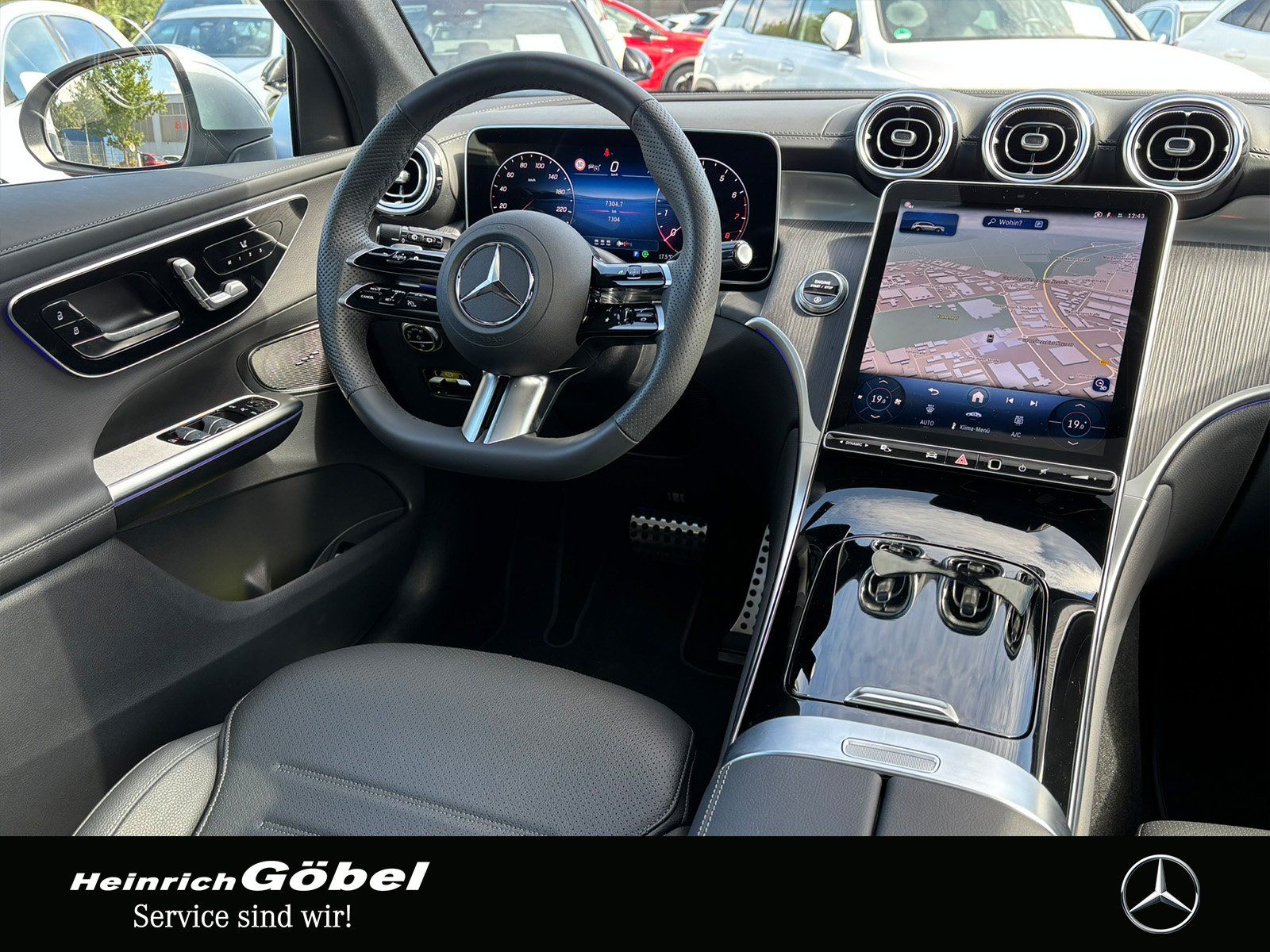 Fahrzeugabbildung Mercedes-Benz GLC 200 4M AHK*PANO*MEMORY*DISTRONIC*360°KAMERA