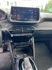Peugeot 2008 - 6