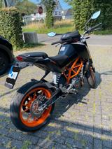 KTM 390 Duke: Top Zustand, wenige Kilometer, Zubehör - KTM VON 251 BIS 500 CCM