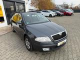 Skoda Octavia Combi 1.6 Team Edition - Skoda Octavia aus 2008: Kombi