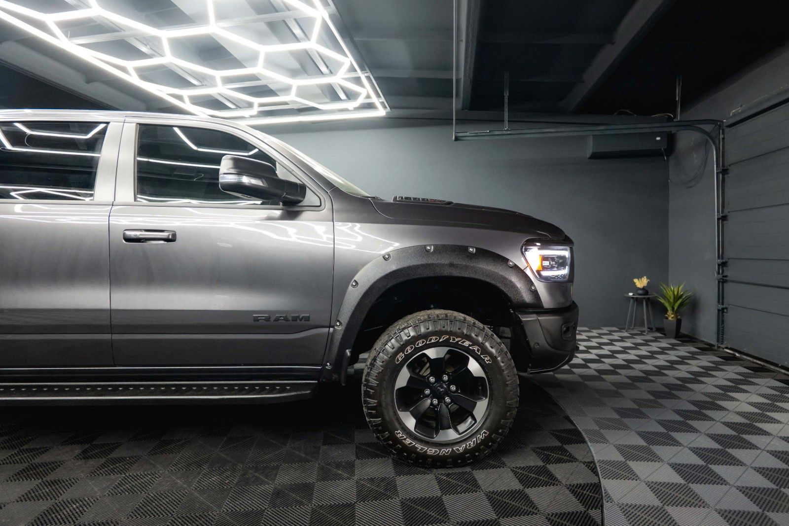 Fahrzeugabbildung Dodge RAM 3.0 V6 EcoDiesel 4x4 REBEL OFFROAD AXLE LOCK