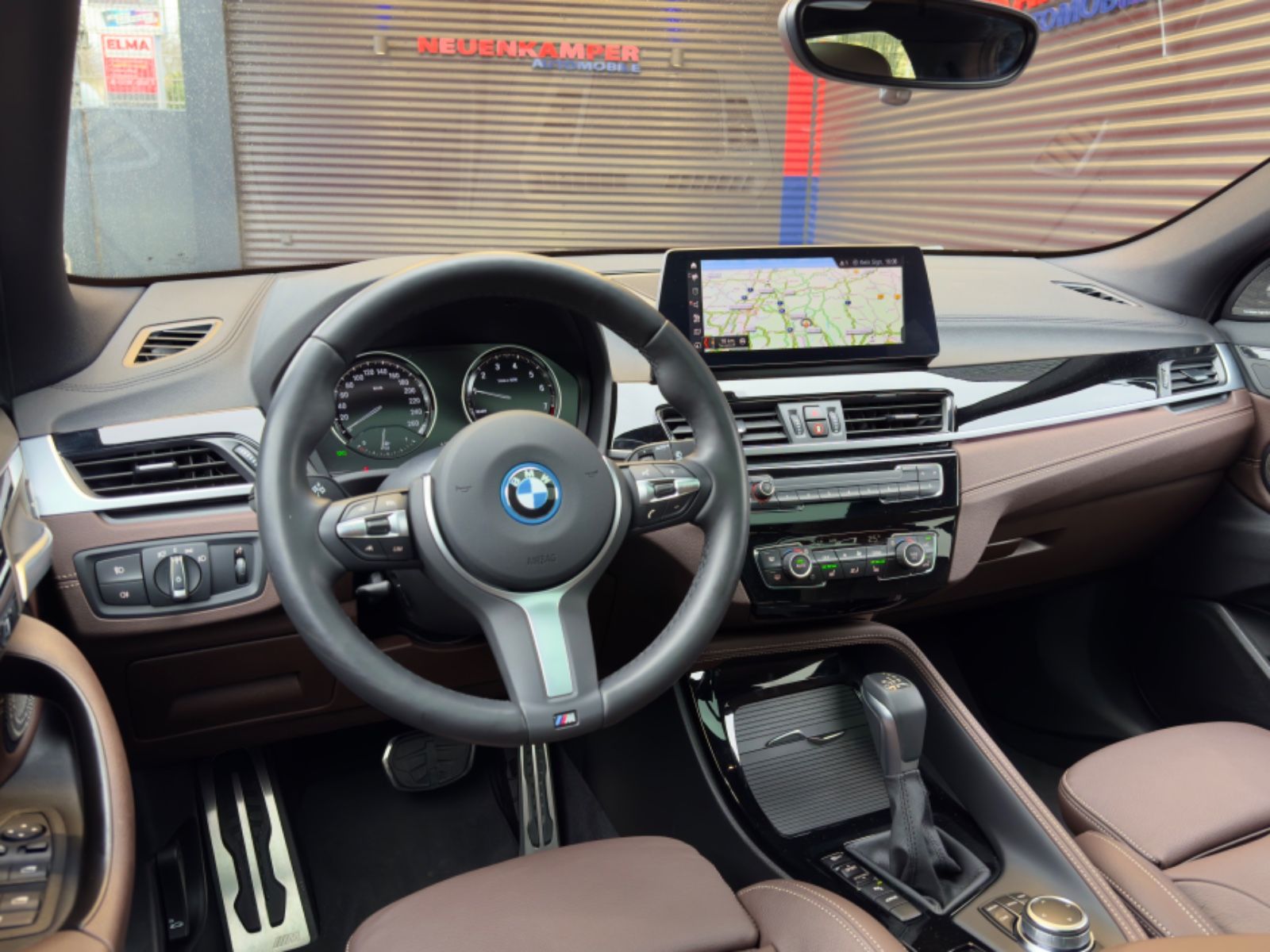 Fahrzeugabbildung BMW X2 xDrive 25e M Sport LED Pano ACC HuD Leder h/k