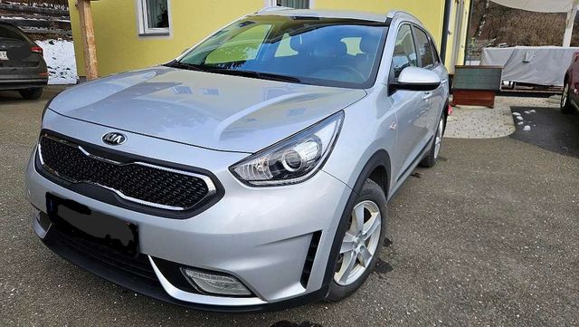 Kia Niro Spirit Hybrid Automatik Navi Kamera SHZ ALU