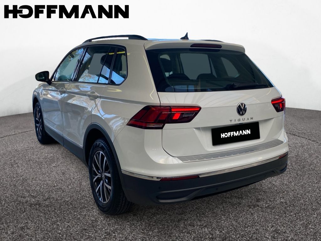 Fahrzeugabbildung Volkswagen Tiguan 2.0 TDI DSG Life *3 Jahre Anschlussgarant