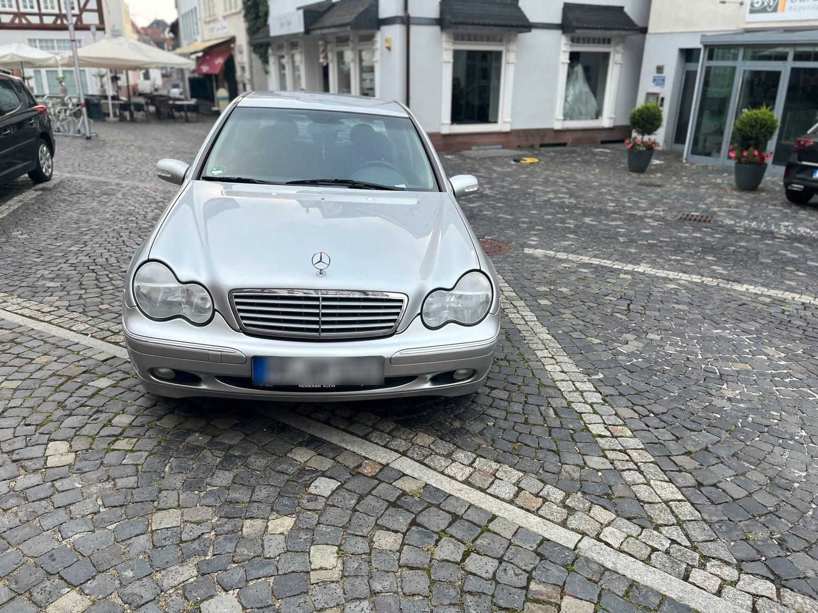 Mercedes-Benz C 200