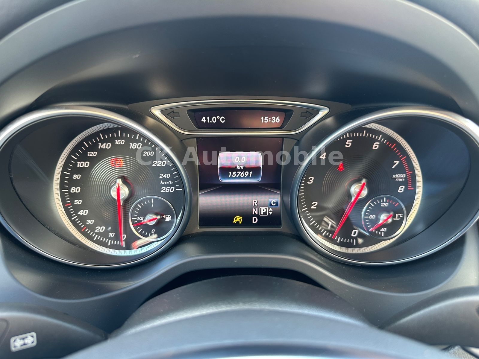 Fahrzeugabbildung Mercedes-Benz CLA 250 Shooting Brake AMG-Line/Navi/LED/ACC/Kam