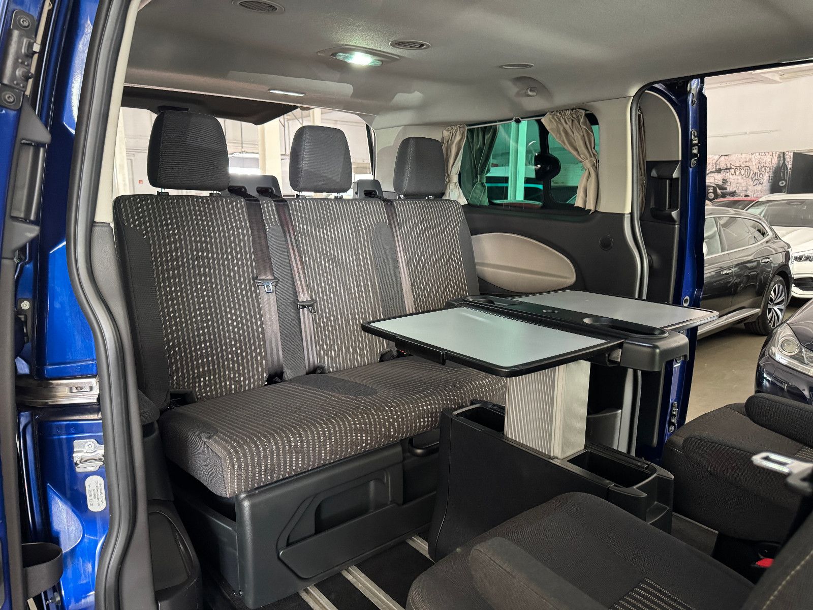 Fahrzeugabbildung Westfalia WESTFALIA BUSINESS EDITION EUROLINE FORD 7SITZER