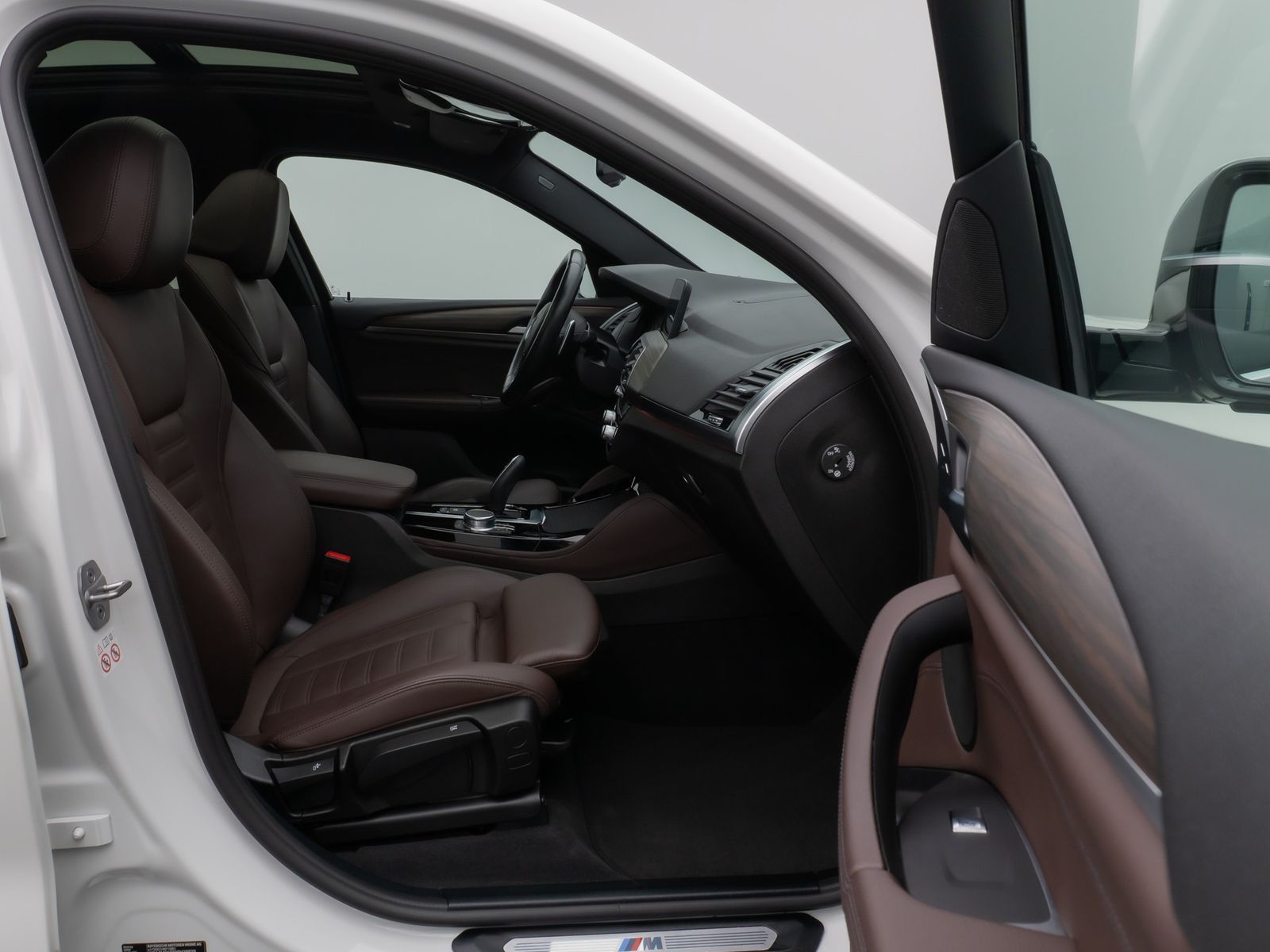 Fahrzeugabbildung BMW X4 xD30d M Sport Kamera Panoram HUD DAB HiFi AHK