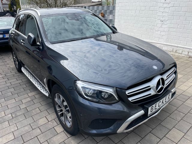 Mercedes-Benz GLC 220 d 4MATIC Autom.Leder AHK Scheckheft