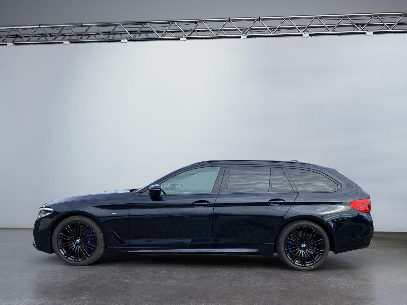 BMW 530i xDrive Touring M-Sport TEMP+PDC+HUD+PANO
