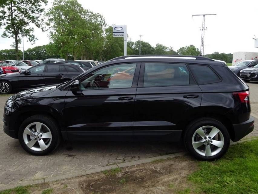 Fahrzeugabbildung SKODA Karoq 2.0 TDI Automatik  Ambition