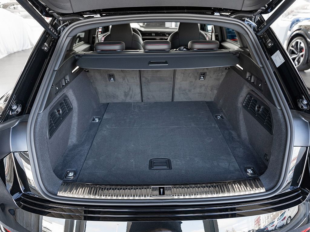 Fahrzeugabbildung Audi Q8 e-tron 55 quattro S line B&O PANO MATRIX-LED
