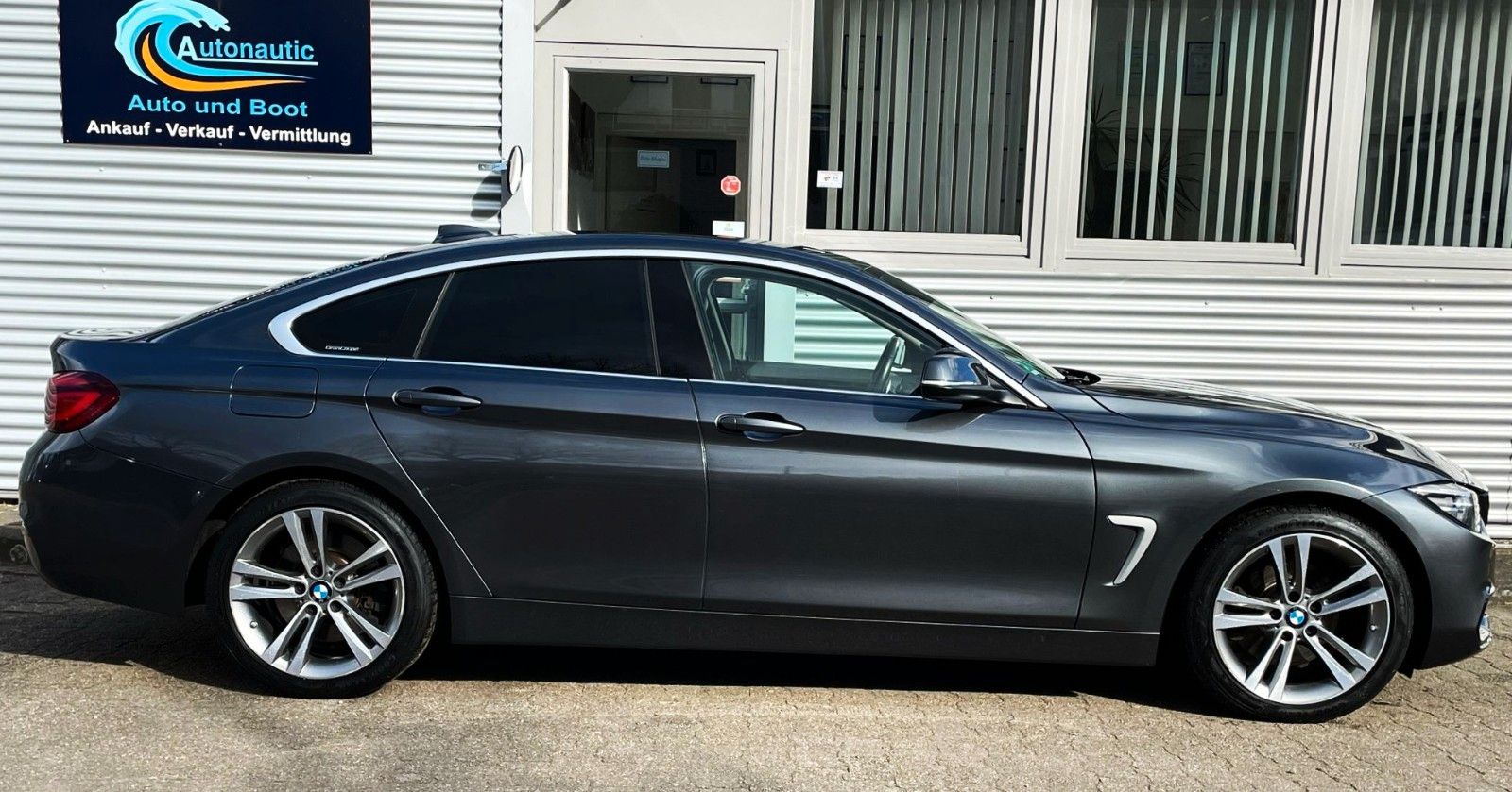 Fahrzeugabbildung BMW Gran Coupe 430 d Sport SAG LEDER NAVI LED AHK