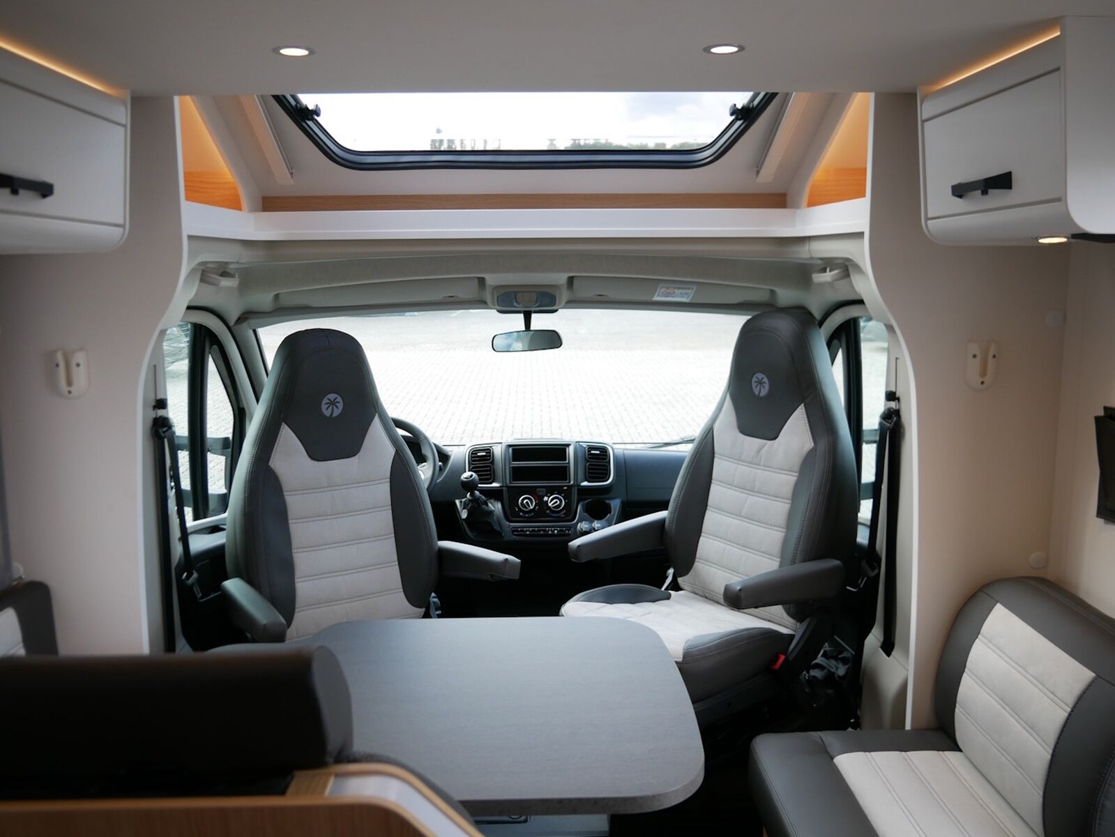 Fahrzeugabbildung Sunlight Adventure T 68 8901 Sonderrabatt, Fiat