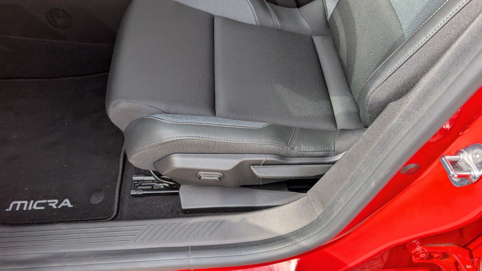 Fahrzeugabbildung Nissan Micra 110 kW Advance | Winterpaket