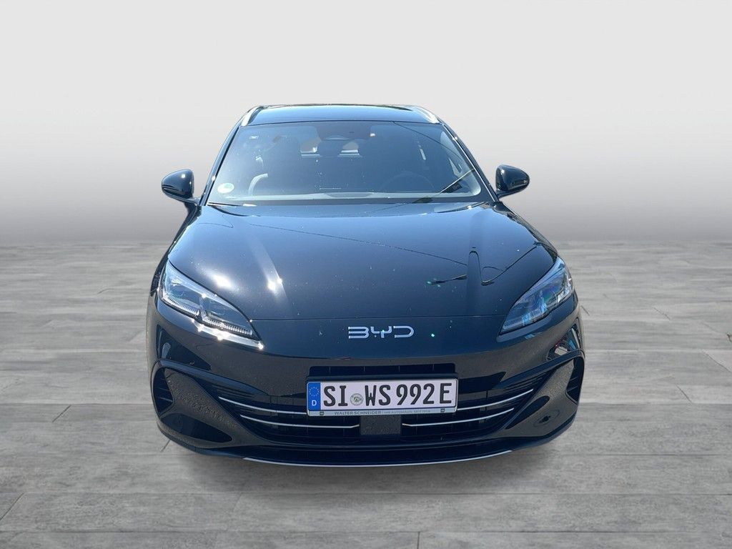 BYD SEAL 6
