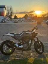 Husqvarna Svartpilen 401 *mit Sportauspuff* - HUSQVARNA SVARTPILEN 401