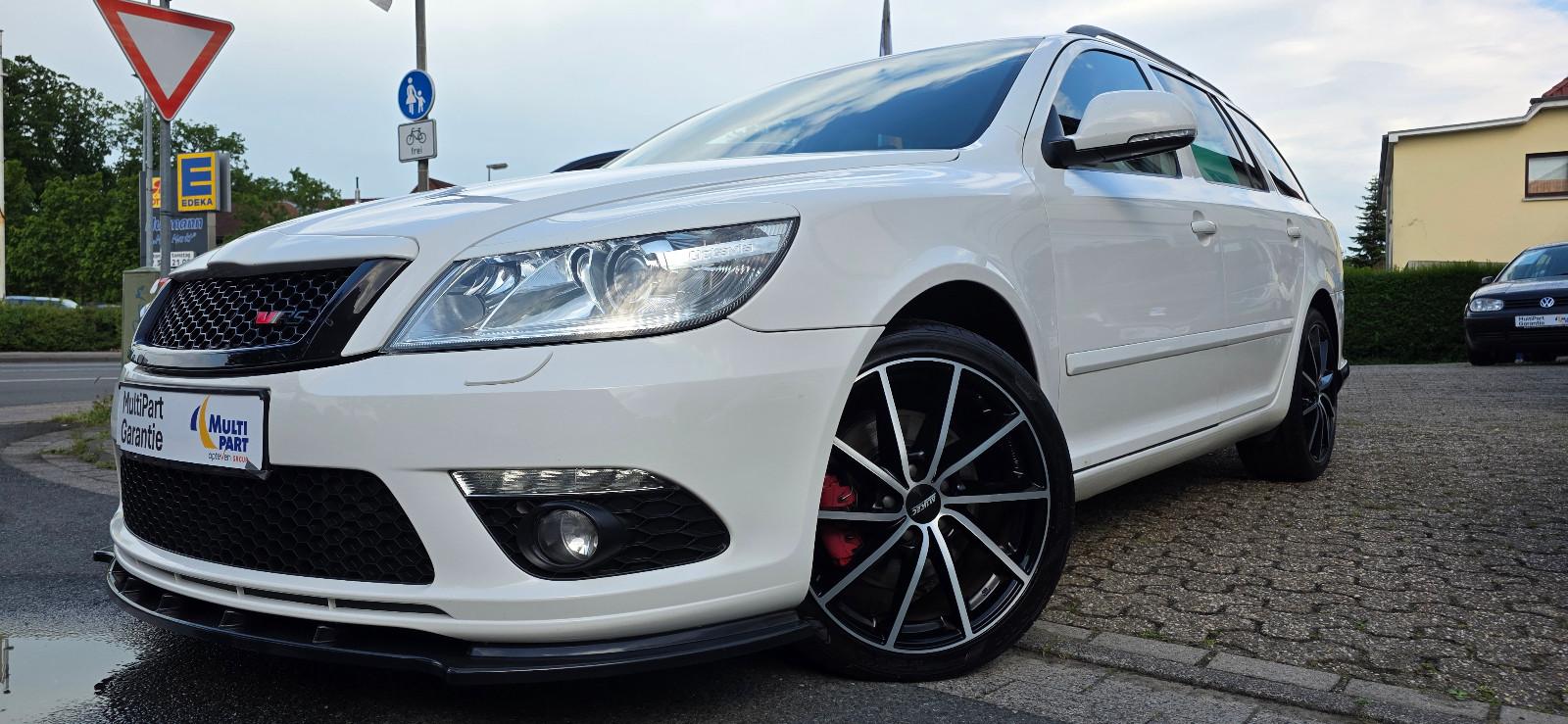Skoda Octavia Combi RS Bi-Xenon TÜV+Insp. Neu Garantie