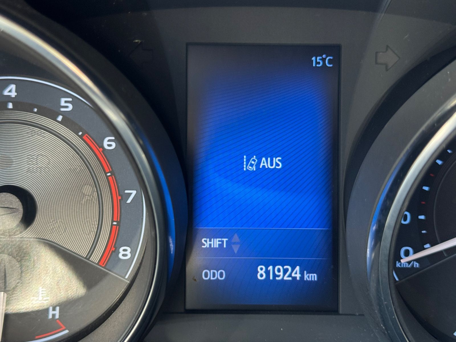 Auris Touring Sports*Kamera*Sitzhz.*Spurass.*BT*