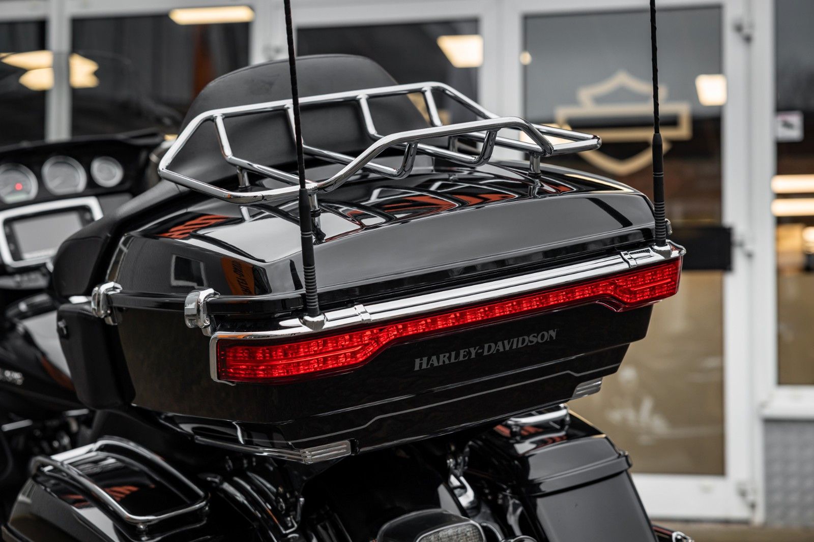 Fahrzeugabbildung Harley-Davidson ULTRA LIMITED LOW FLHTKL 103CUI - JEKILL&HYDE -