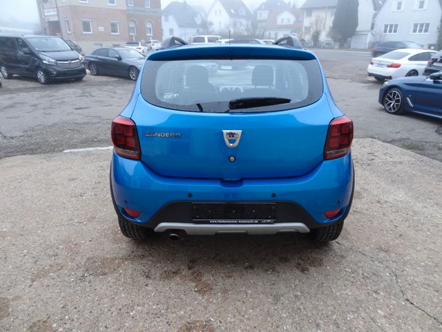Fahrzeugabbildung Dacia Sandero II Stepway Prestige/1.Hd/Navi/PDC/87TKM/