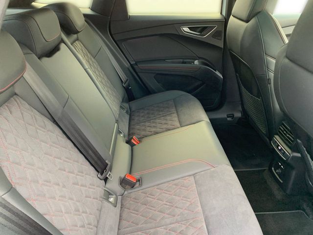 Q4 Sportback e-tron 55 S LINE MATRIX+AHK+SONOS+P