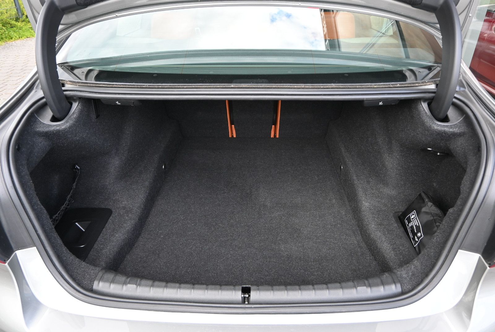 Fahrzeugabbildung BMW M5 xDrive °Driving Assistant Plus°HARMAN°M-SITZ°