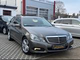 Mercedes-Benz E 250 CDI T BlueEFFICIENCY AVANTGARDE AVANTGARDE - Mercedes-Benz E 250 in Mönchengladbach
