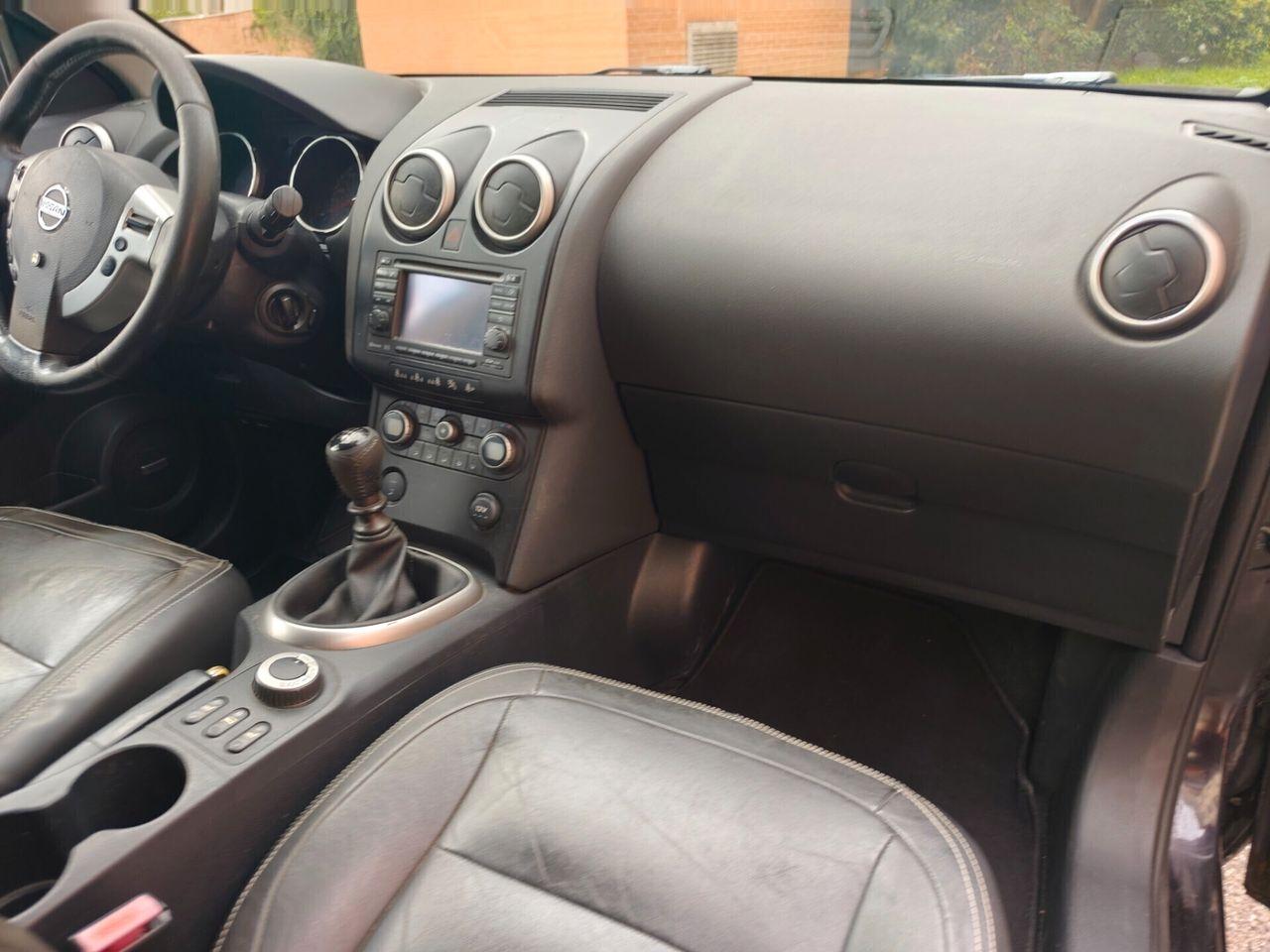 Nissan Qashqai+2 2009 — photo 12