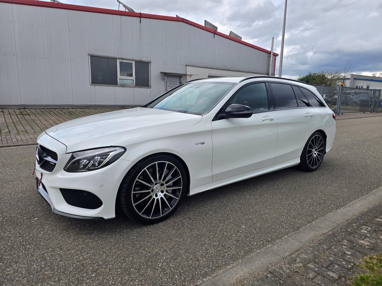 Mercedes-Benz C 43 AMG Mercedes-AMG C 43 4MATIC Autom.
