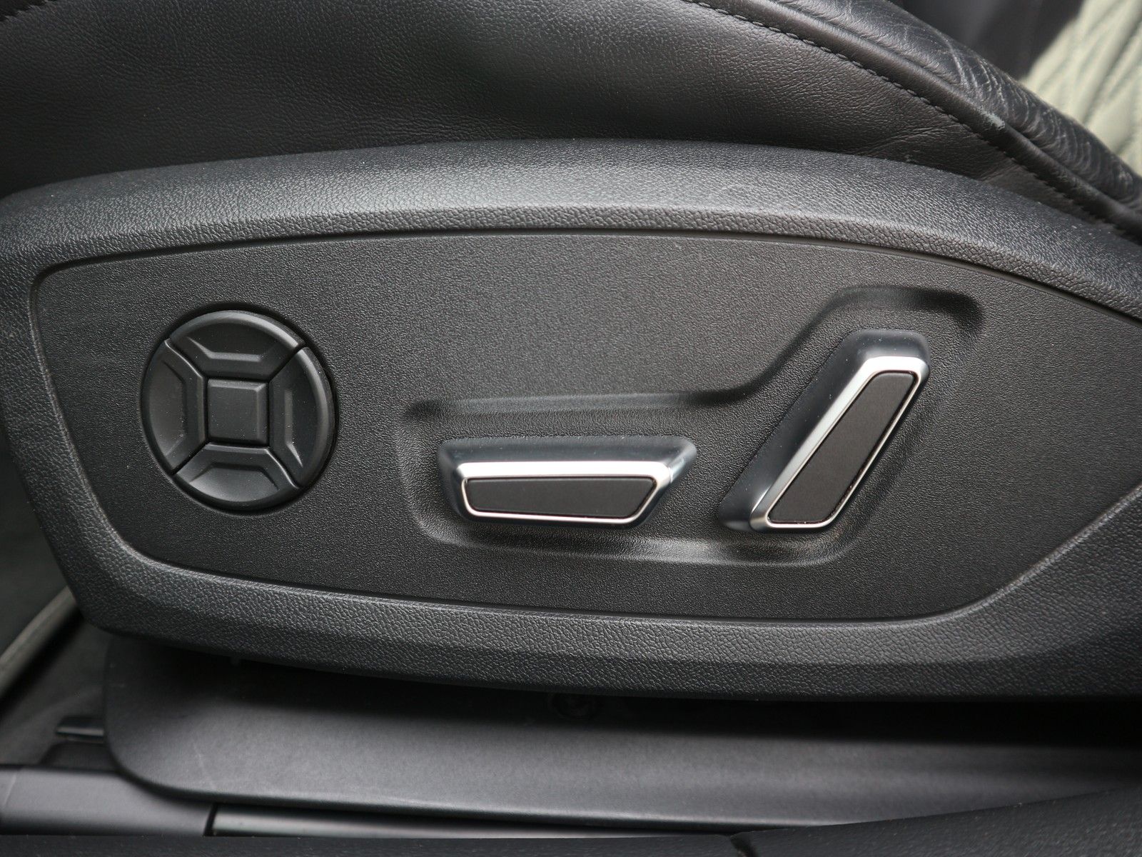 Audi S6 - Bild 10